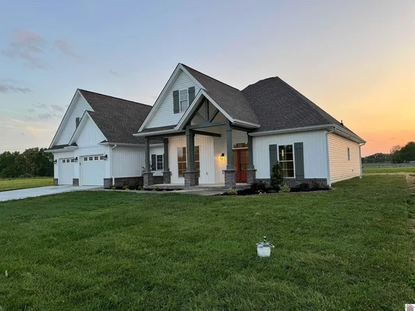 317 Parkway Dr, Mayfield, KY 42066