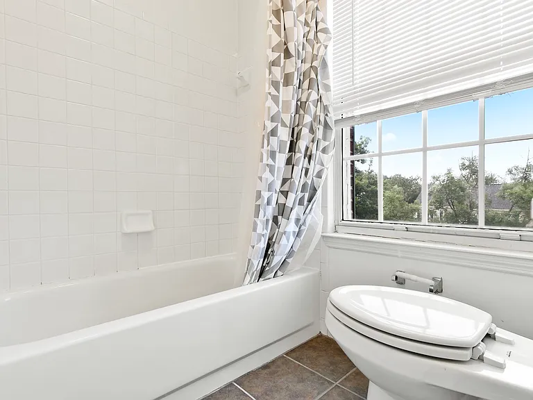 529 Sugarbush Cir — Photo 13