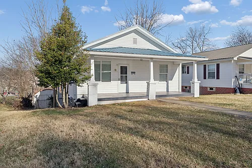810 Wilson Ave Photo 1