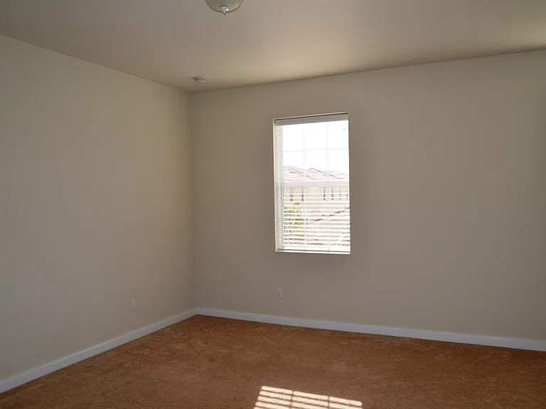 11942 Nautica Dr — Photo 5