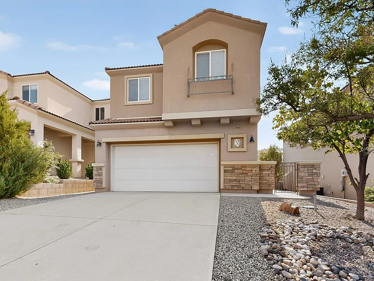 2323 Margarita Dr SE — Photo 3