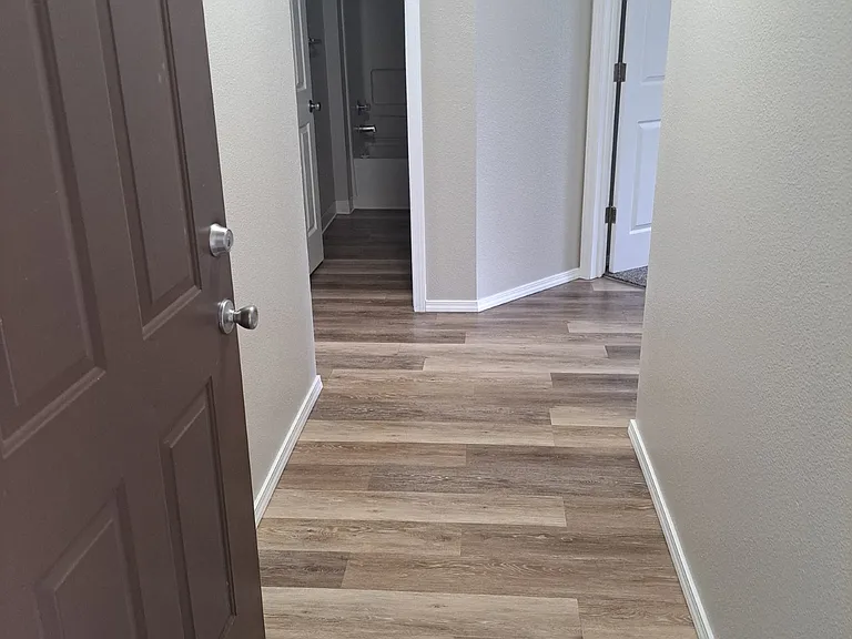 Hidden Creek Apartments — Photo 21