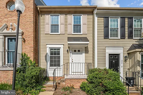 5002 9th St S Photo 1