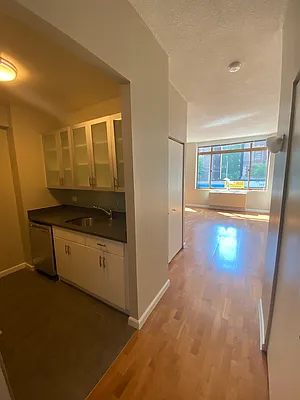 Rented by Bozzuto Management | media 29