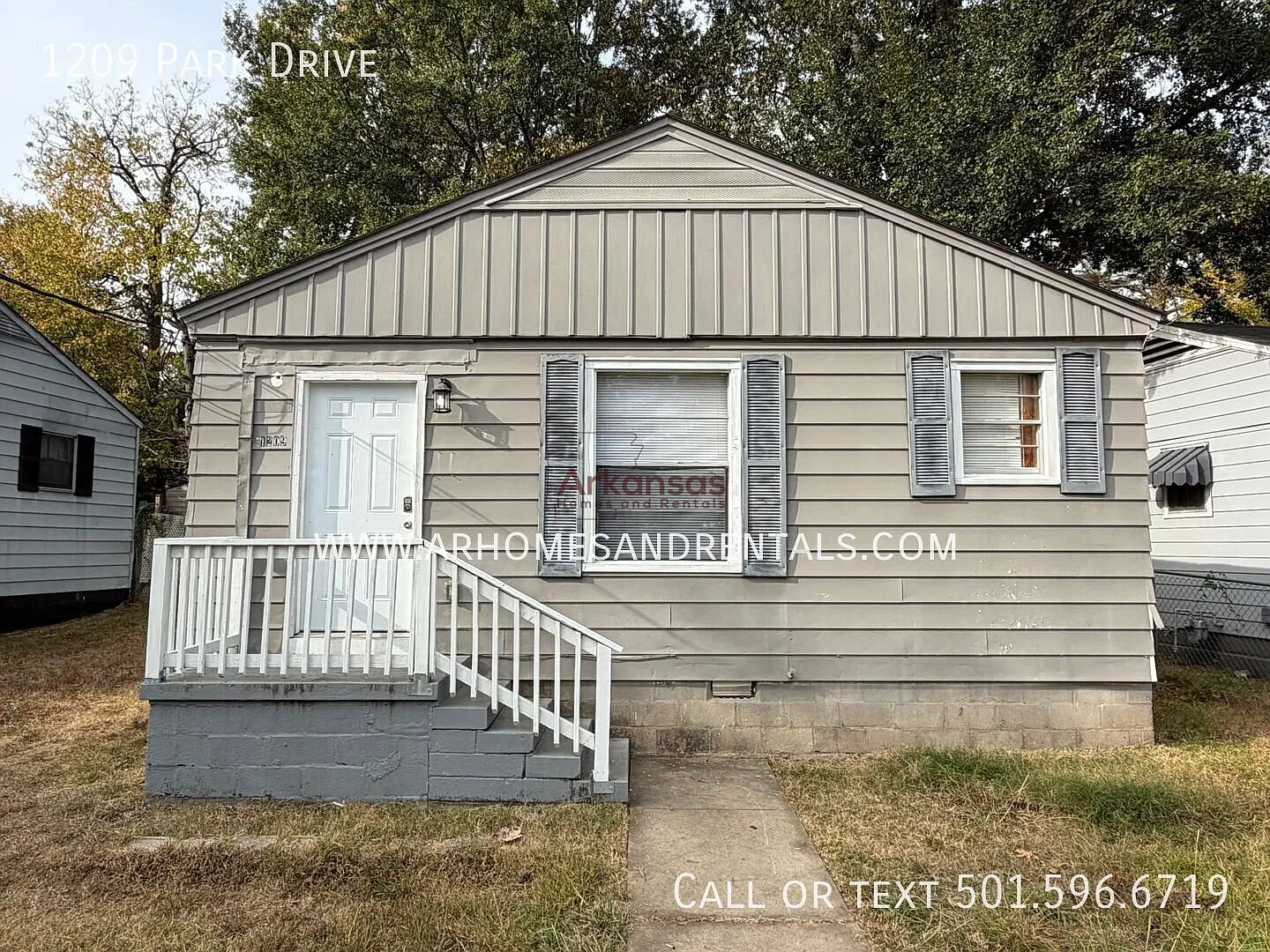 $199 Deposit Move-In Special ~ 1209 Park Drive 2 Bedrooms | 1 Bathroom — Photo 1