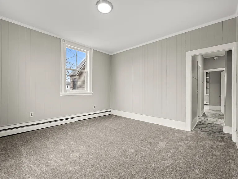 105 Maple St #105 — Photo 10