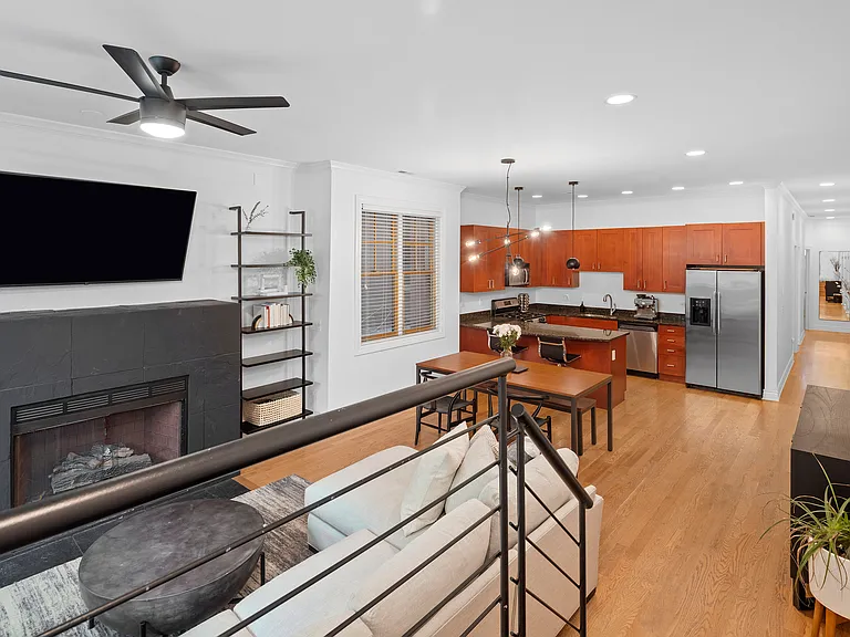 1441 N Wicker Park Ave #1N — Photo 4