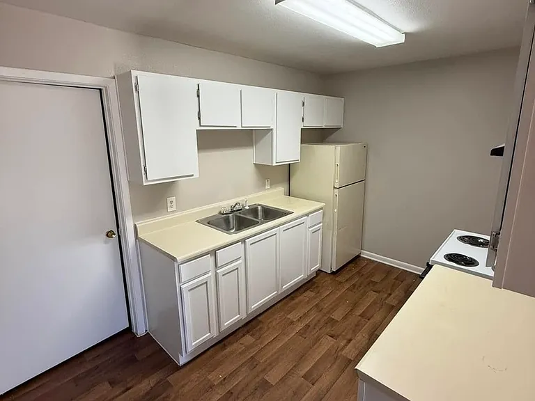 39 Circle Dr — Photo 9