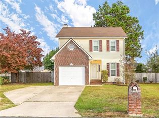 719 Alexwood Dr, Hope Mills, NC 28348