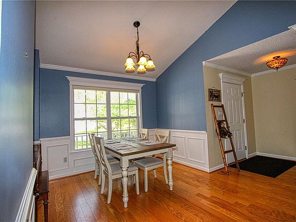 5th image of 3885 Shenandoah Dr