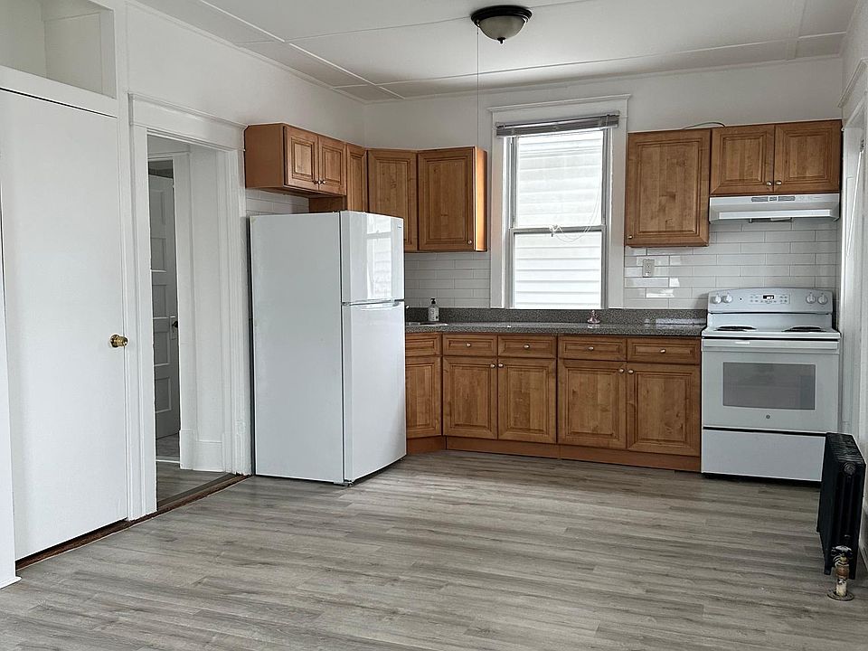 1st image of 12 Edgewood Ave #2A