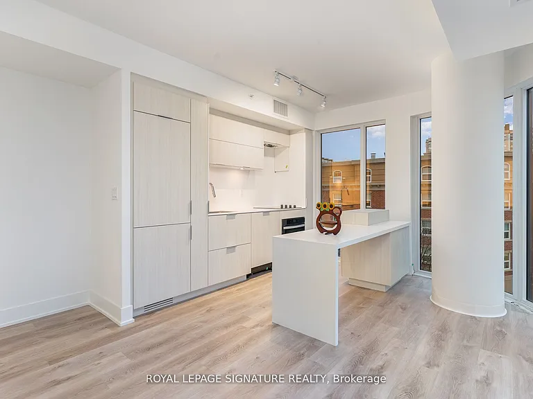 370 Martha St #304 — Photo 7