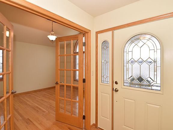 2nd image of 8917 Majestic Hills Dr
