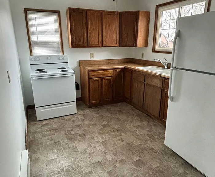 2615 S Center St #2 — Photo 3