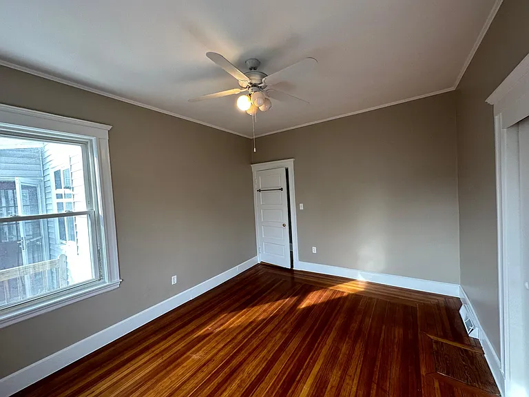 12 Auburn St #1 — Photo 4