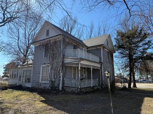 1713 W Huntsville Ave, Springdale, AR 72762