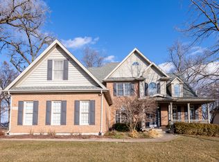 991 Deerpath Rd, Aurora, IL 60506