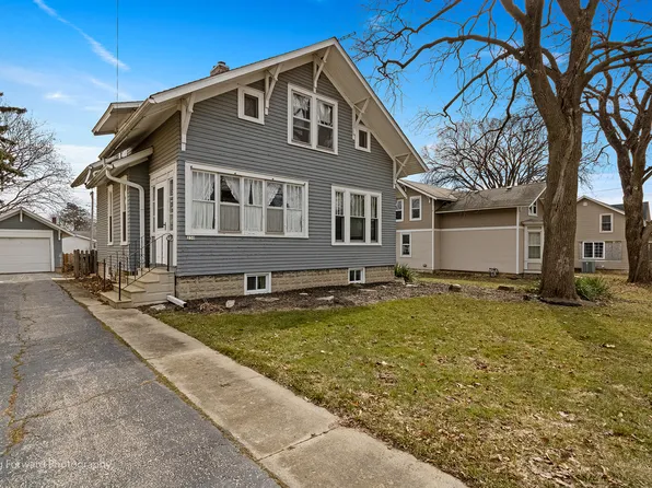 230 N Cedar St, Waterman, IL 60556