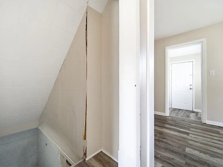 3881 W 117th St — Photo 6