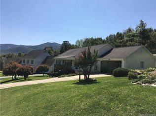 9 Eden Glen Rd, Black Mountain, NC 28711