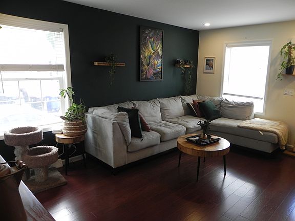 5th image of 10 Adamson Ave Unit B