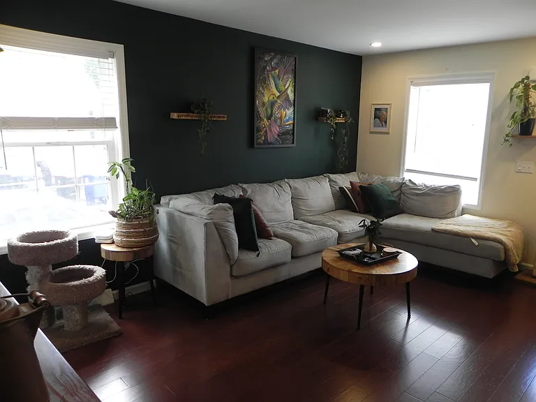 10 Adamson Ave #B — Photo 5