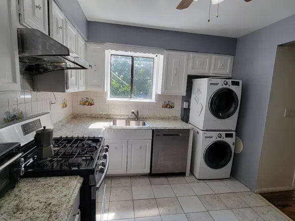 6201 Spencer Terrace image 13 of 26