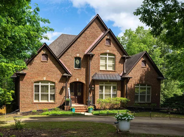 8169 Carrington Dr, Trussville, AL 35173