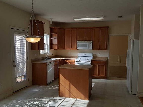 5th image of 605 Hennepin Ter