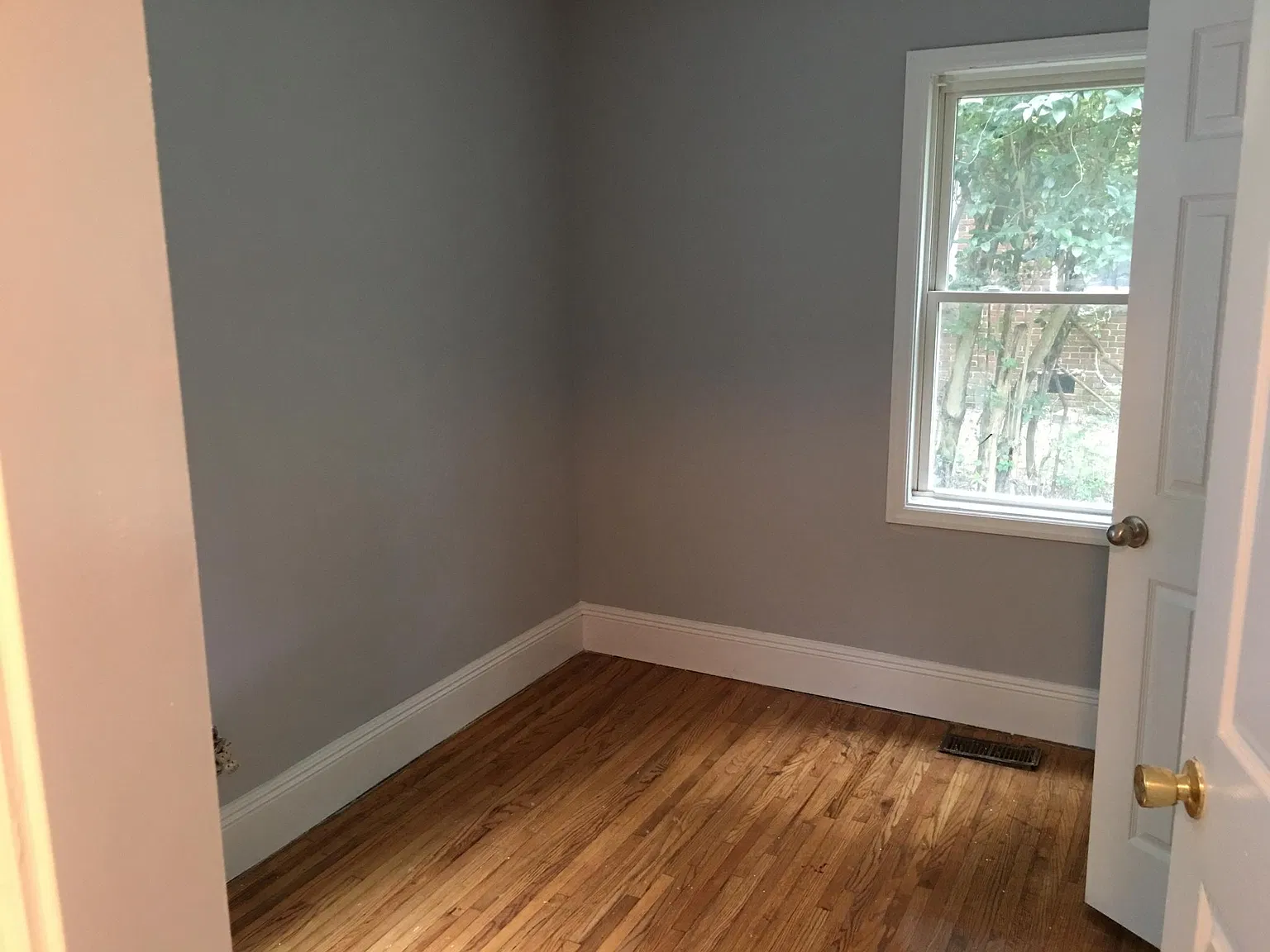 2 bed, 950 sqft, $1,800 — Photo 2