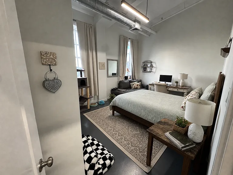 1710 N 5th St #5 — Photo 3