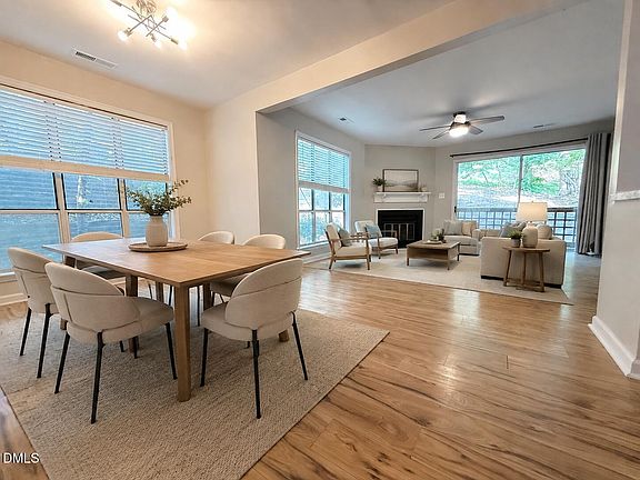 4th image of 4120 Sedgewood Dr APT 106
