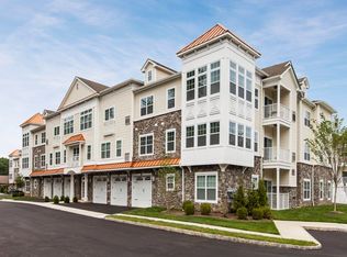 Hillside Club, Livingston, NJ 07039