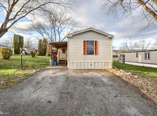 21 Walnut Ln, Carlisle, PA 17015