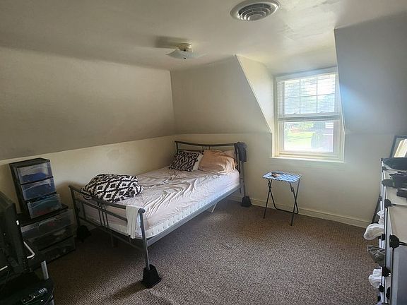 2nd image of 2 Linden Ave #3F