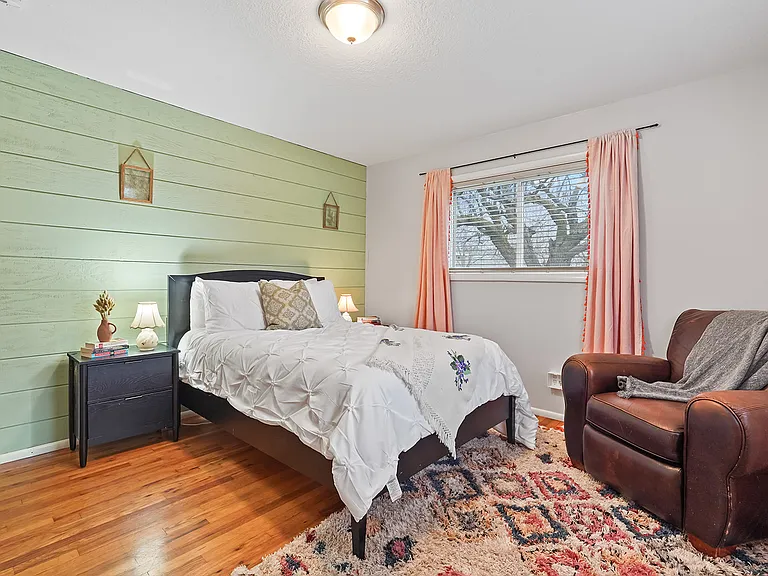 7001 W Northview St — Photo 12