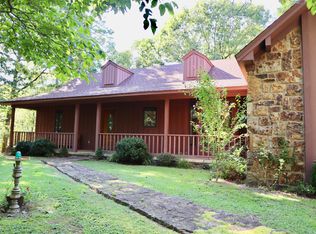 190 Circle Dr, Mount Ida, AR 71957