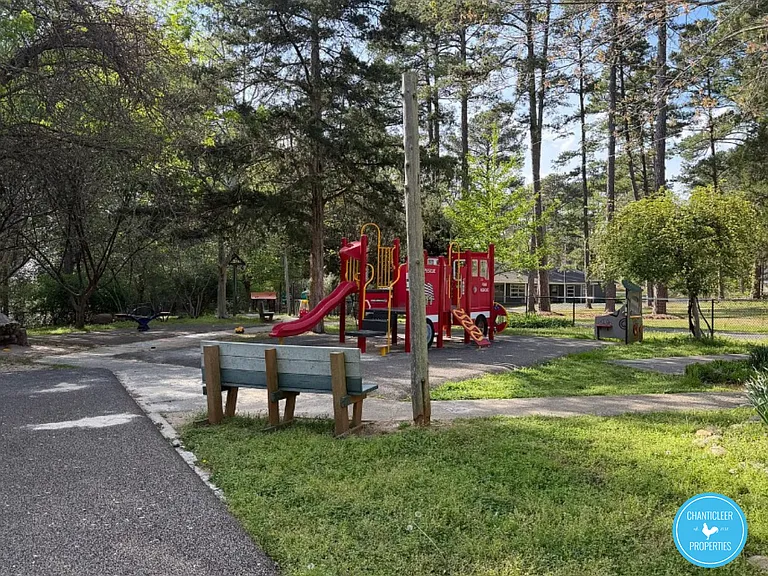Creekside Commons — Photo 27
