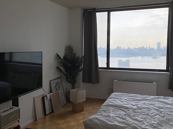 Previous tenant photo.