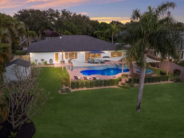 312 64th Street Ct NW, Bradenton, FL 34209