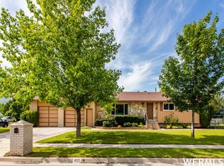 822 E Pecos Dr, Sandy, UT 84094