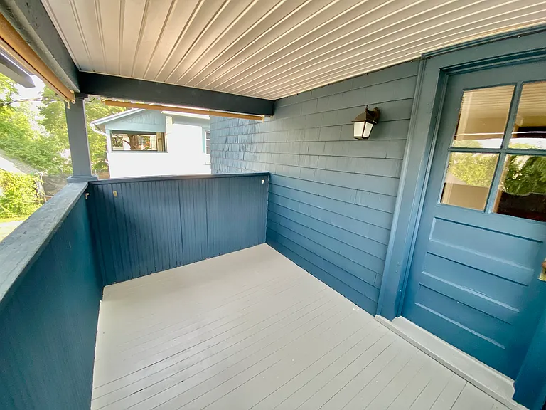 250 Woodbine Ave #1 — Photo 26