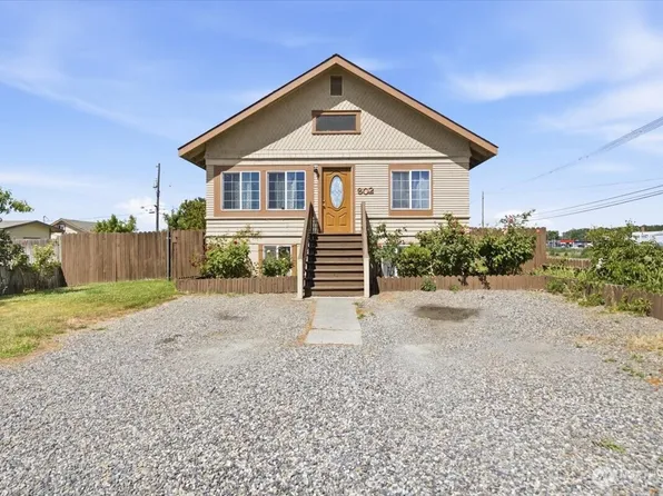 802 S 11th Avenue, Pasco, WA 99301