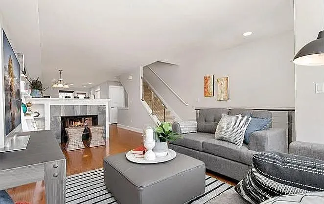 2739 SW Sylvan Heights Dr — Photo 3