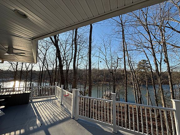 5th image of 55 Weatherwood Pl
