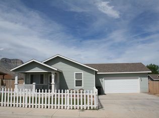210 Van Horn Ln, Parachute, CO 81635