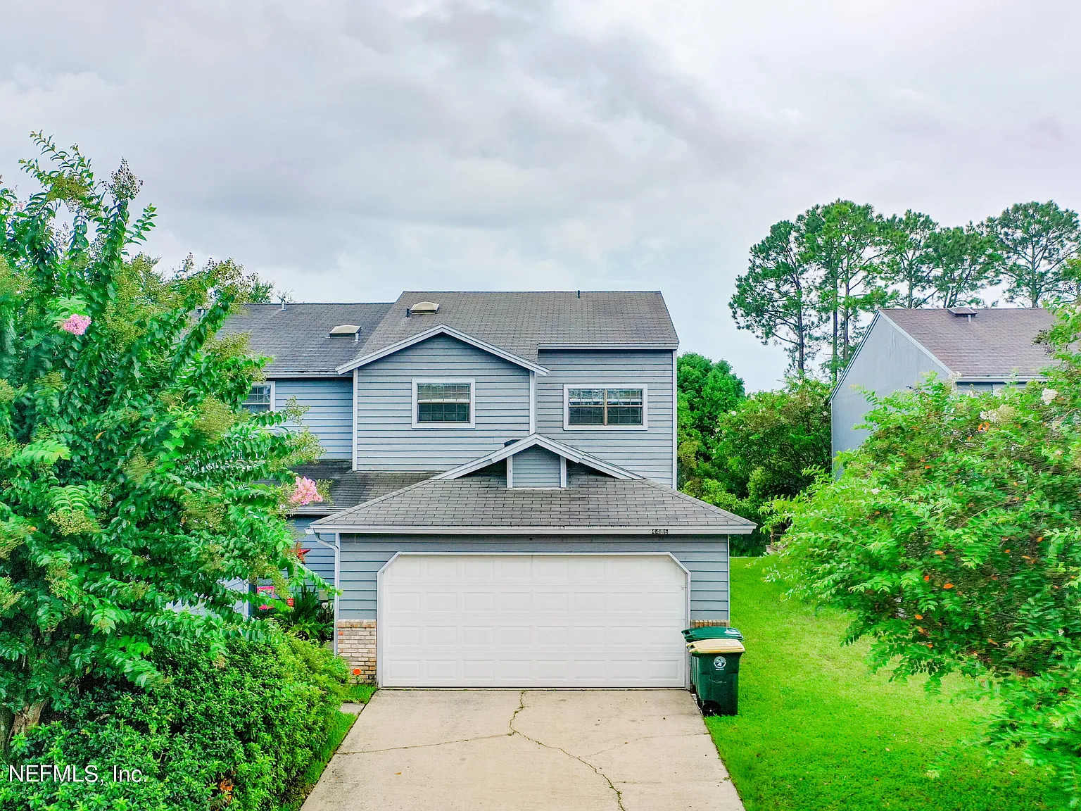 3 bed, 2.5 bath, 1958 sqft, $2,000 — Photo 1