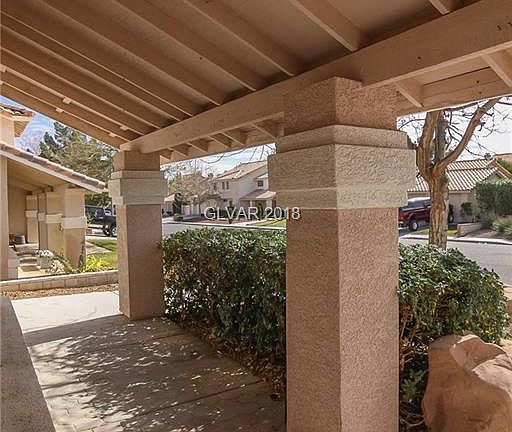 2nd image of 1002 Whitehollow Ave