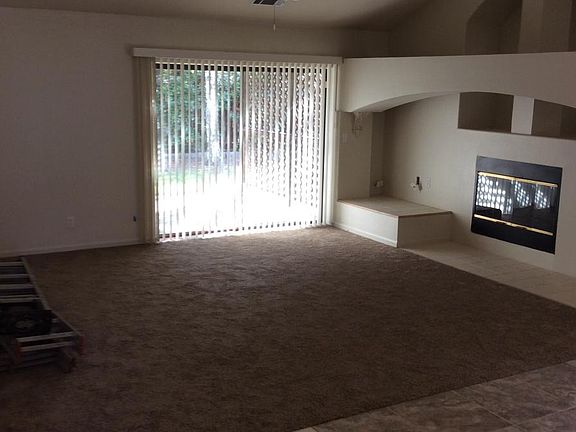 5th image of 826 Cinnamon Teal Way #House