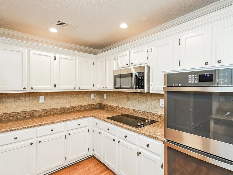 1855 Oak Springs Dr — Photo 9